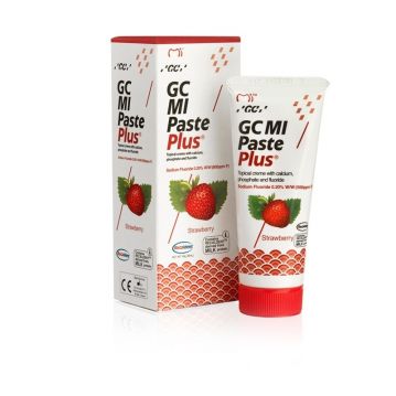 GC MI Paste Plus Strawberry, 40g